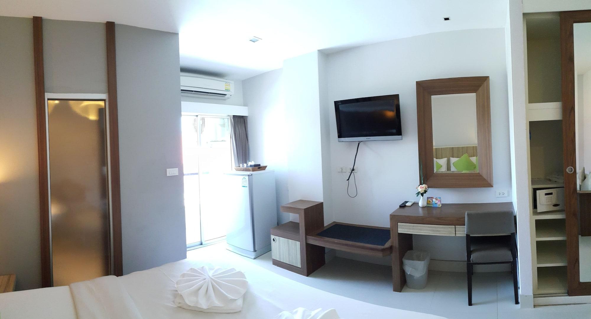 April Suites Pattaya Εξωτερικό φωτογραφία